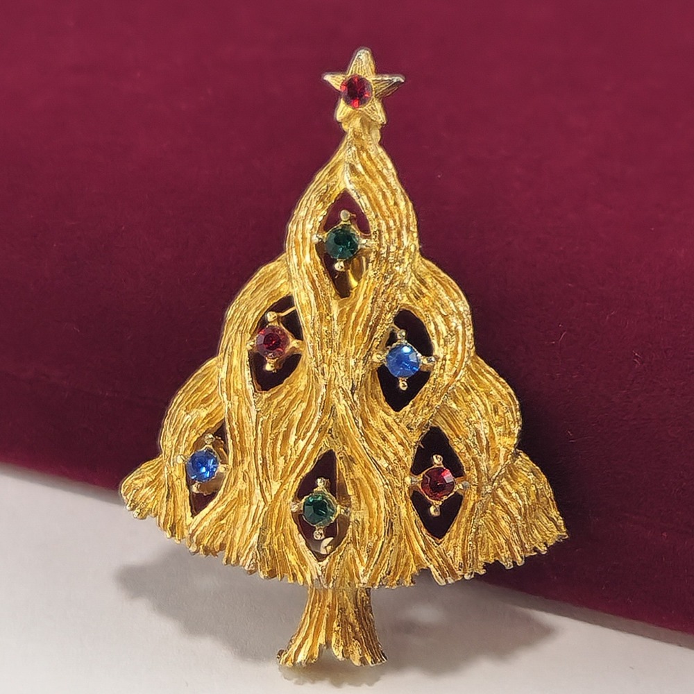 Vintage JJ Jonette Christmas Tree Brooch Gold Tone Multicolor Rhinestone Pin